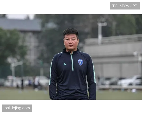 【2026年4月中超联赛·人物·专访深度专访：裁判员讲述在高压下做出关键点球判罚的决策过程